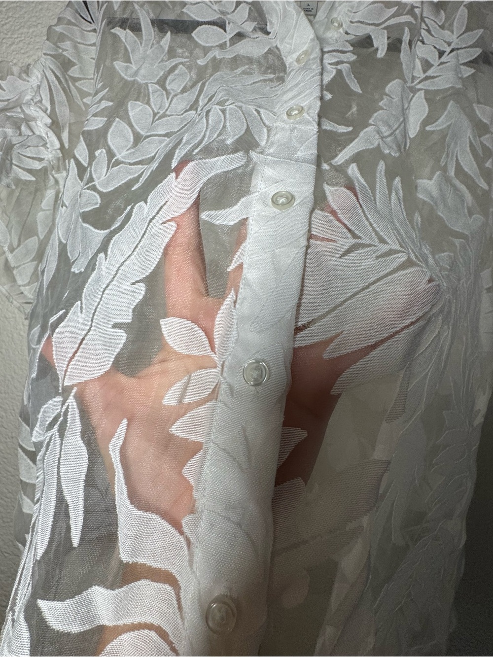 Sheer White Embroidered Short-Sleeve button collar Blouse - Picture 8 of 9